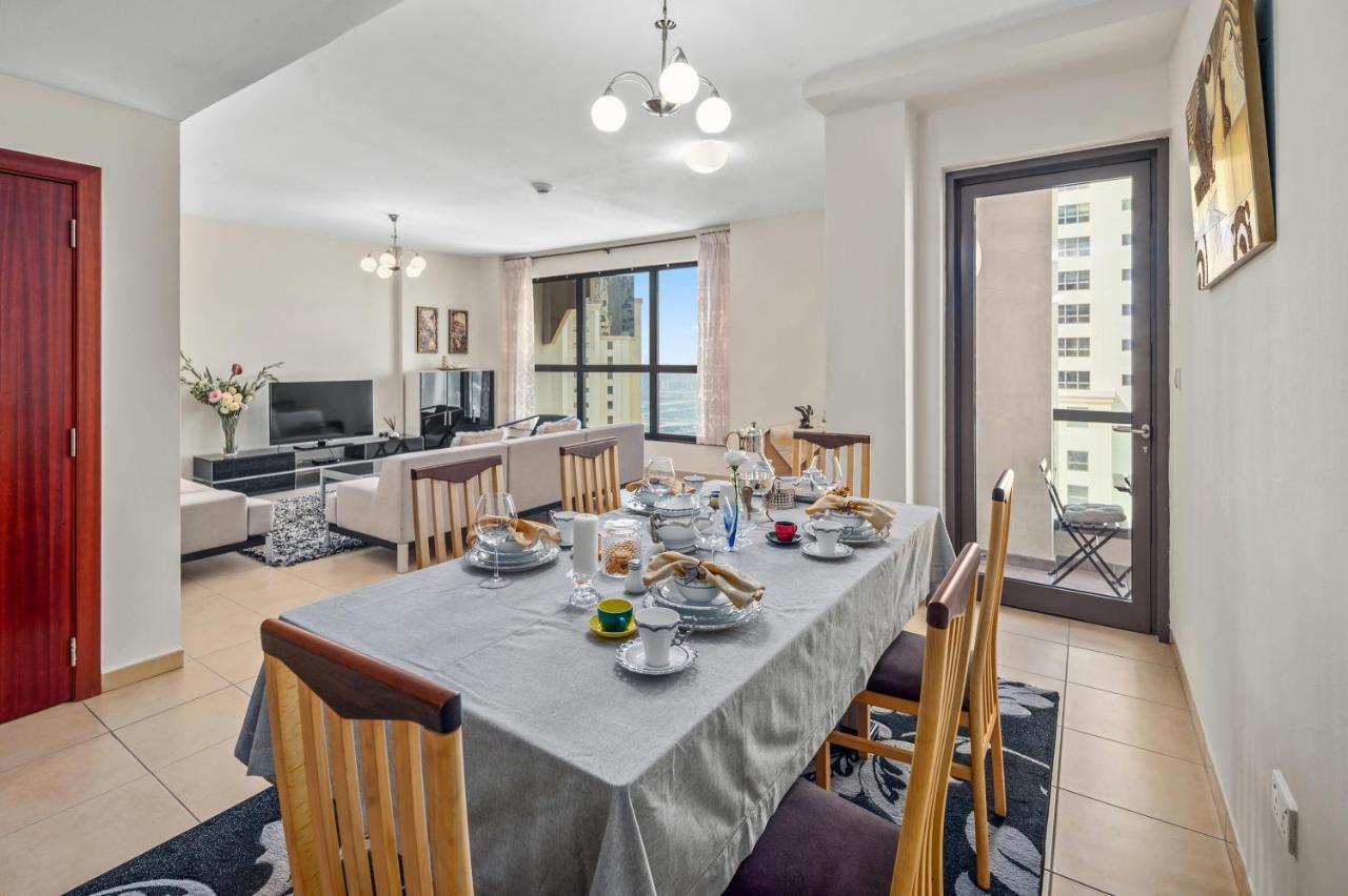 Lovely 2-Bed Condo In Jbr - 5 Mins From Beach - Palm View! Dubai Bagian luar foto